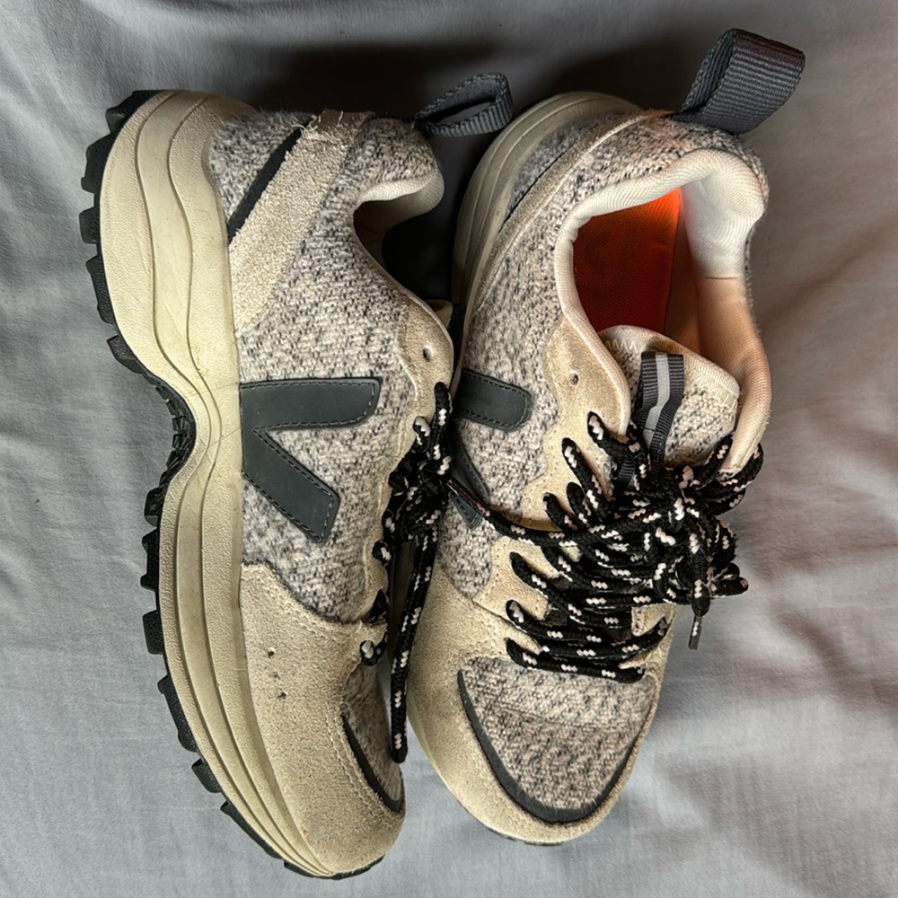 veja chunky sneaker